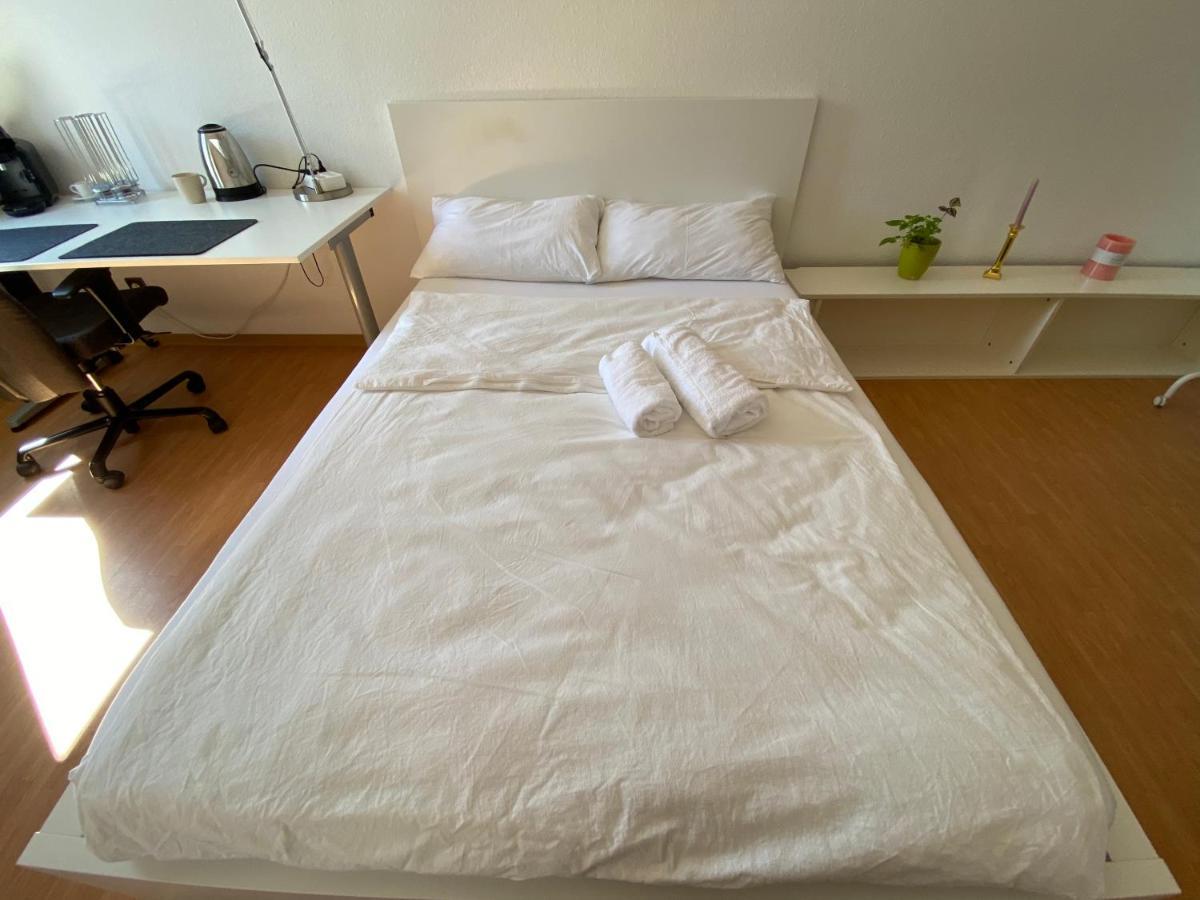 Privates Zimmer in Wohnung auf der Karthause Koblenz  Exterior foto