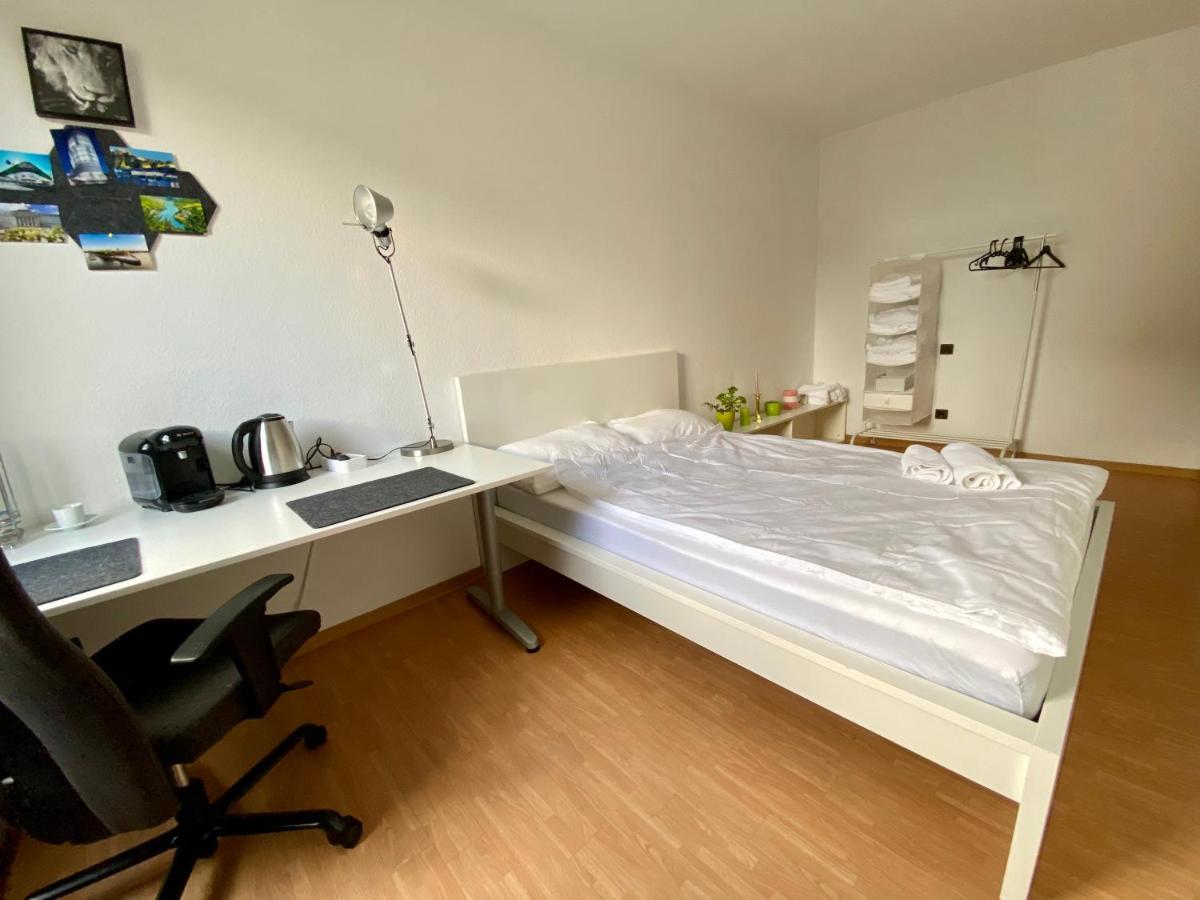 Privates Zimmer in Wohnung auf der Karthause Koblenz  Exterior foto