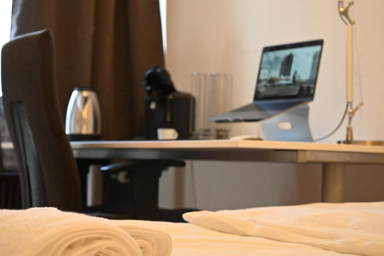 Privates Zimmer in Wohnung auf der Karthause Koblenz  Exterior foto