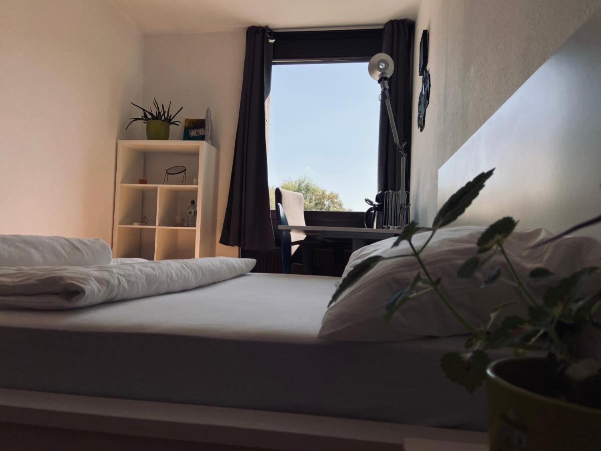 Privates Zimmer in Wohnung auf der Karthause Koblenz  Exterior foto